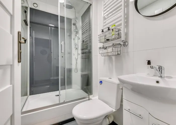 Дом отдыха Cozy W Terrace In The Middle Of The Forest In Veluwe *